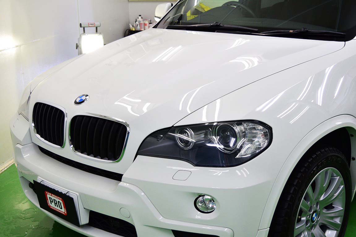 BMW・X5（E70　アルピンホワイト）