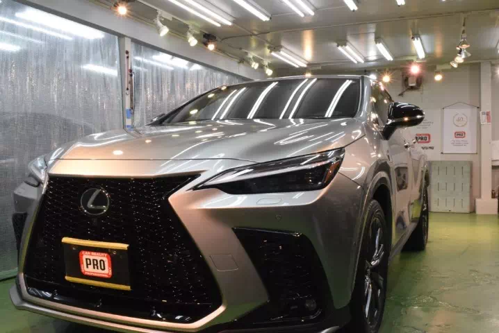 レクサス・NX(ソニックチタニウム)完全2層式ガラスコーティング「SPGコート Type-H（B1H1 撥水・艶・対すり傷・防汚・耐薬品性）」恵庭市より
