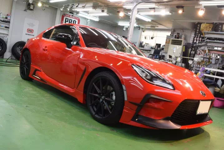 トヨタ・GR86（スパークレッド）岩見沢市より世界的コーティング「セラミックプロ９H」１０レイヤー