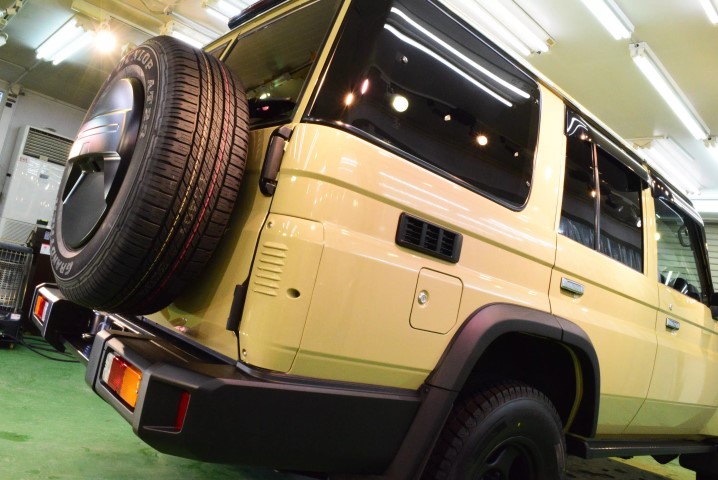 【札幌市豊平区より】トヨタ・ランドクルーザー70(復刻版)|新車直納 セラミックプロ9H(2レイヤー・疎水性)× ノックスドール防錆施工