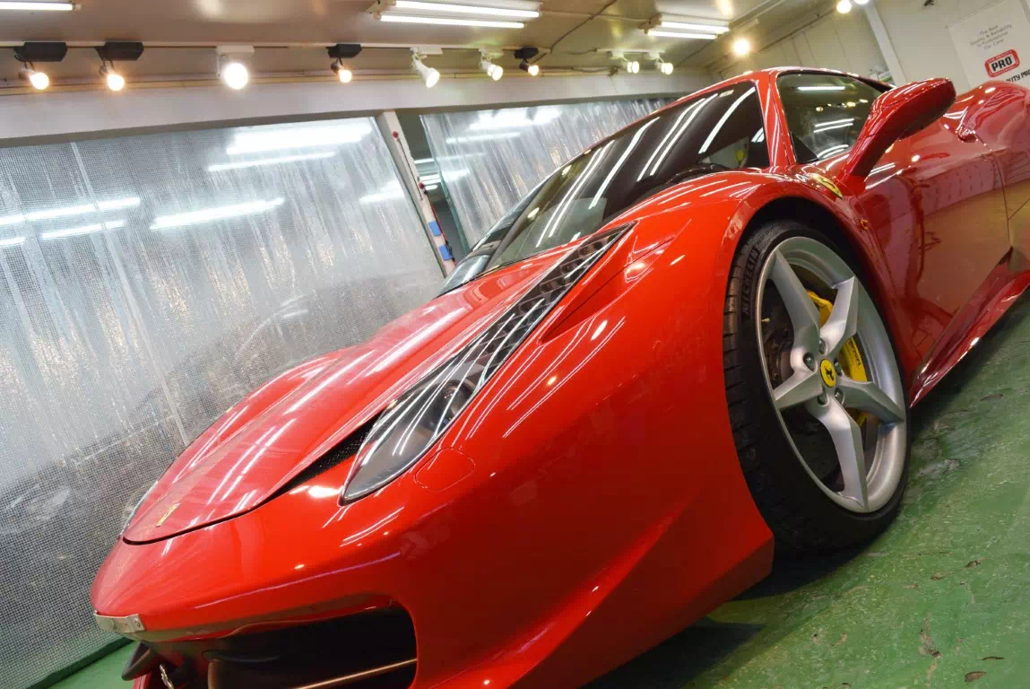 札幌市で施工したフェラーリ458のセラミックコーティング