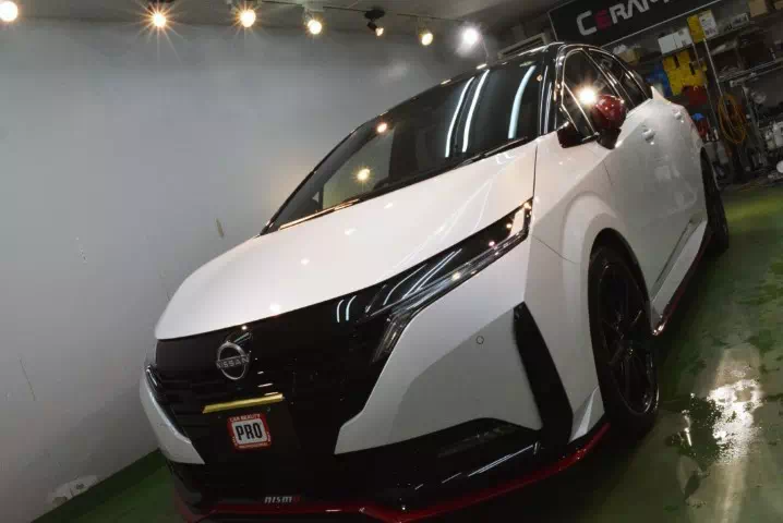 札幌で日産ノートニスモに研磨とコーティングを施工した仕上がり

