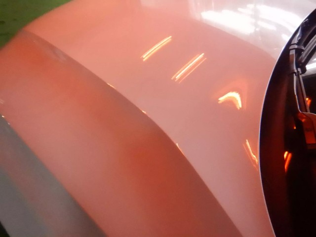 ボルボXC40 カーボンヒーター焼付処理中