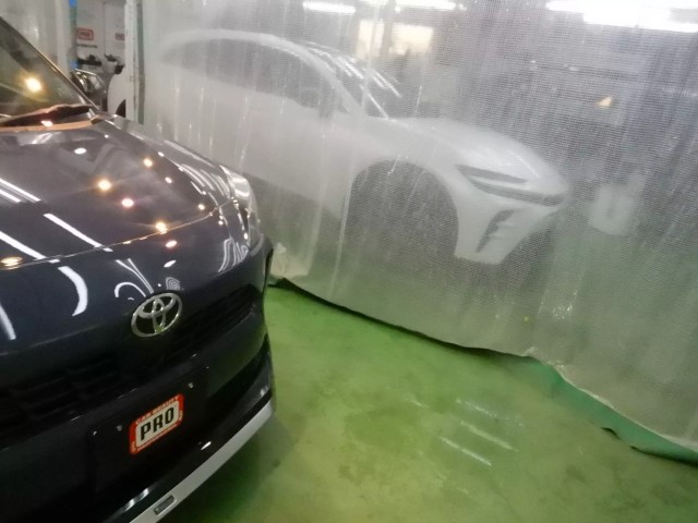 セラミックコーティング施工時の温度管理を行う専用設備