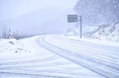 札幌の融雪剤による塗装への影響とコーティング施工